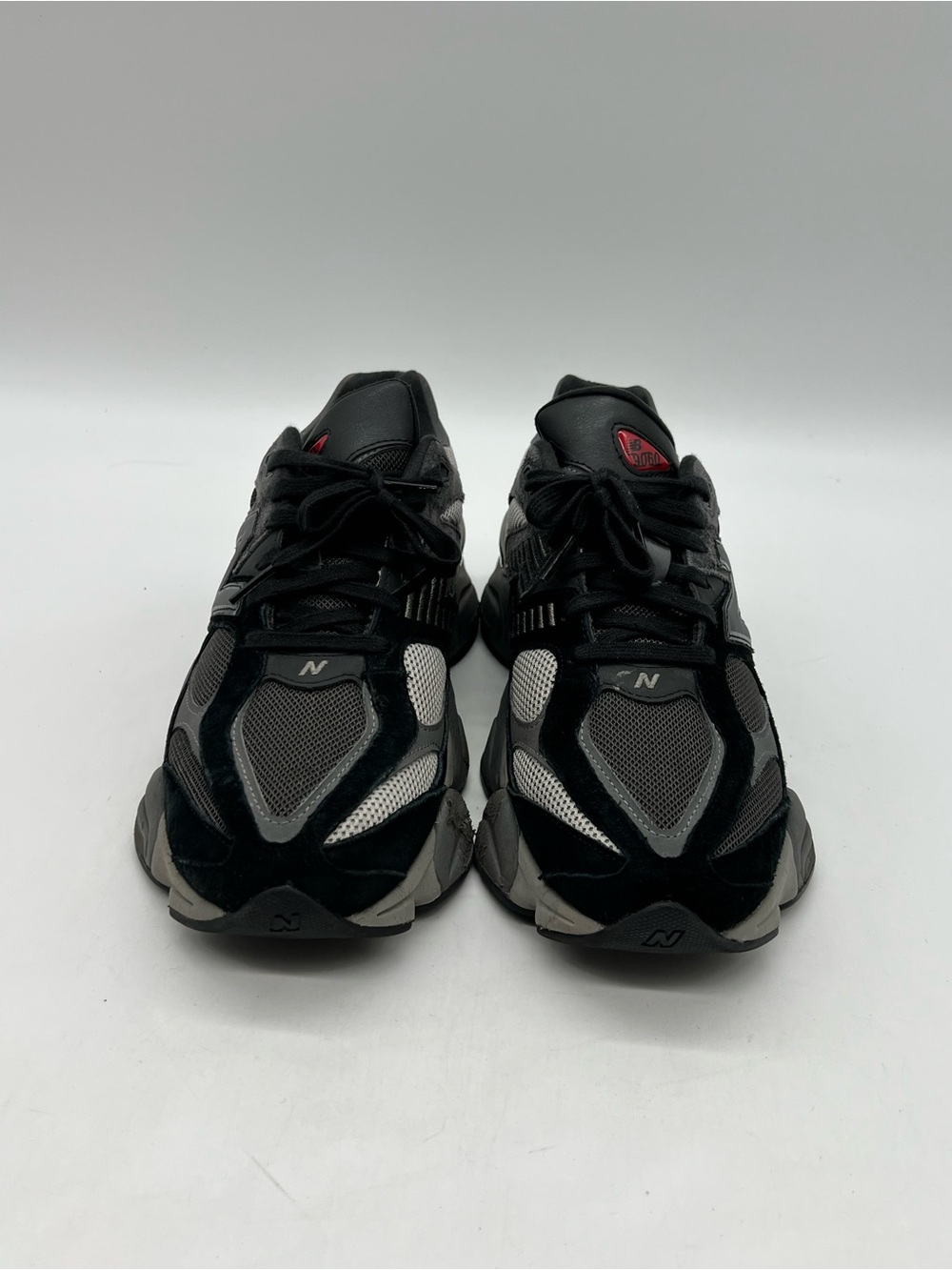 New Balance 9060 Men’s Sz 11D Black Grey Black Suede U9060BLK Sneakers Shoes.
